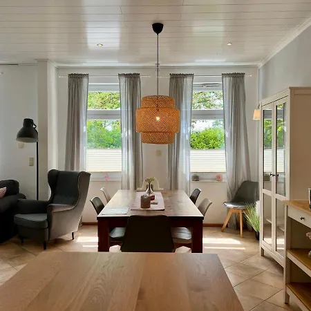 Fehmarn-ahoi-ferienwohnung-6-5-pers-mit-wlan Appartement *